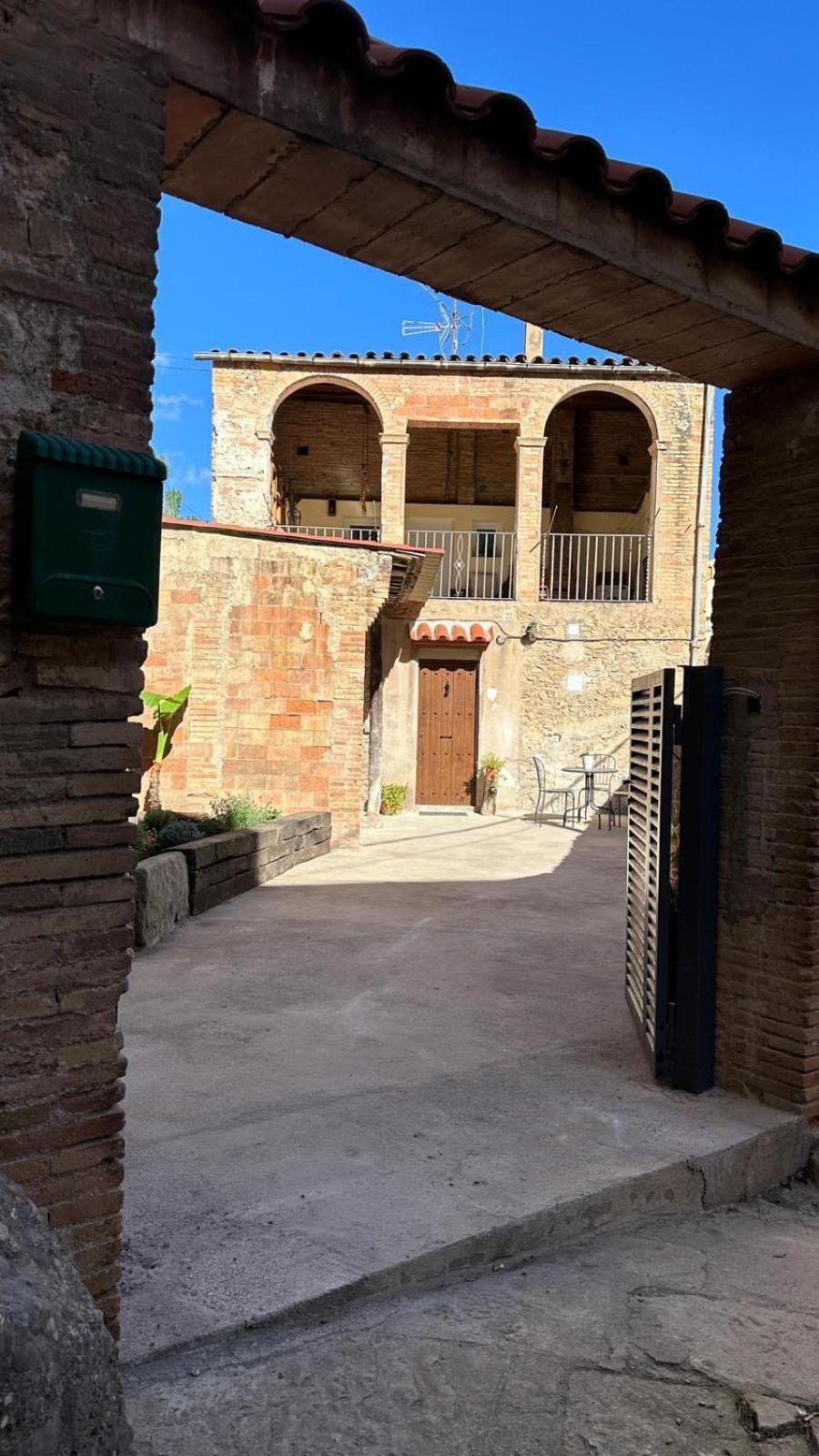 Habitacion L'Elefant En Casa Cami De Les Aiguees Monistrol De Montserrat Eksteriør billede